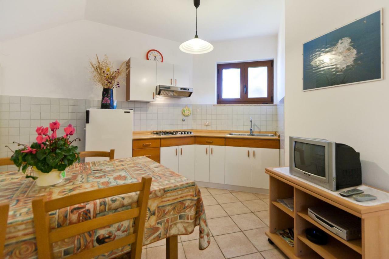 Apartments Redenta Tar-Vabriga Luaran gambar