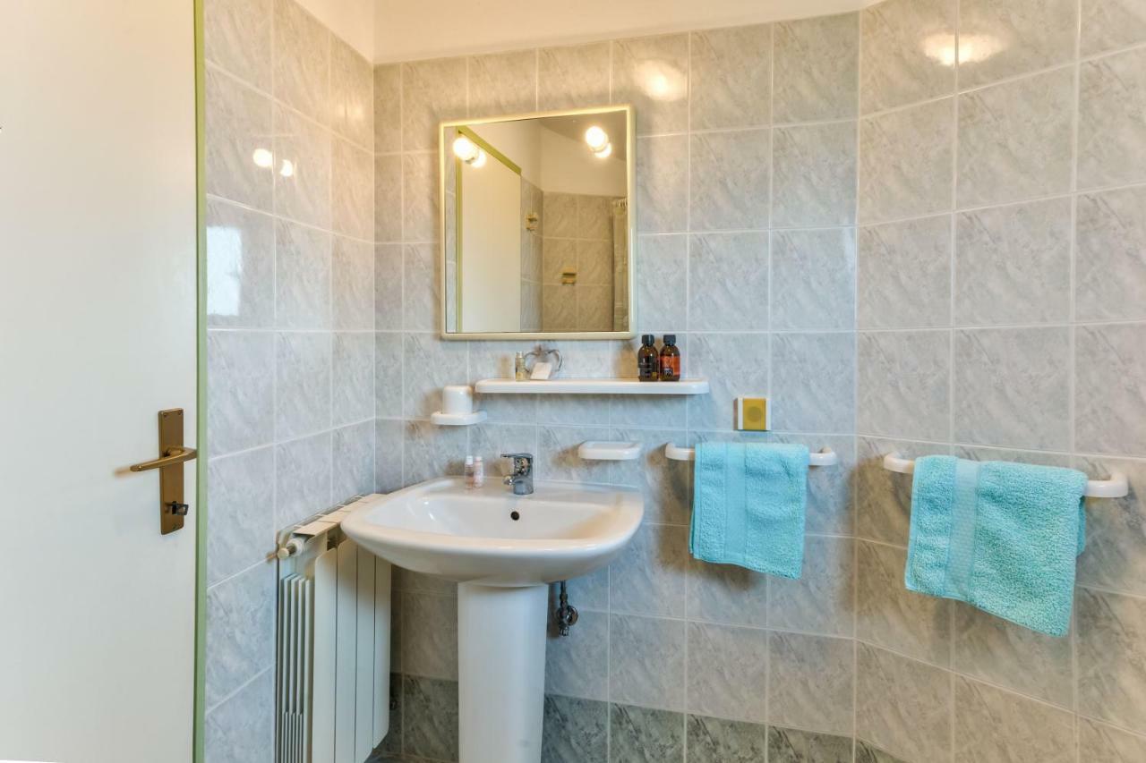 Apartments Redenta Tar-Vabriga Luaran gambar