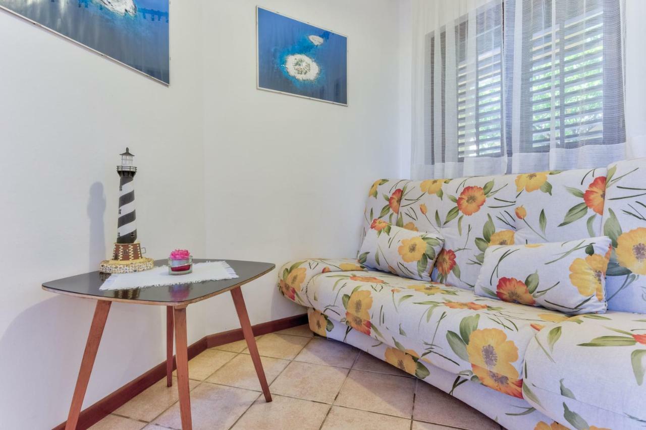 Apartments Redenta Tar-Vabriga Luaran gambar